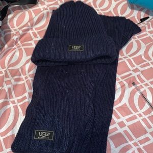 Ugg Hate &Scarf Set